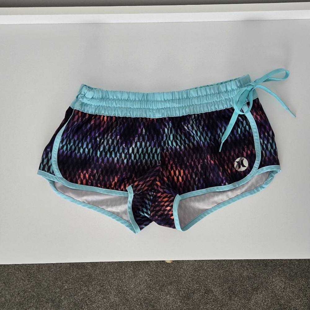 Hurley Women's Athletic Shorts Size Small